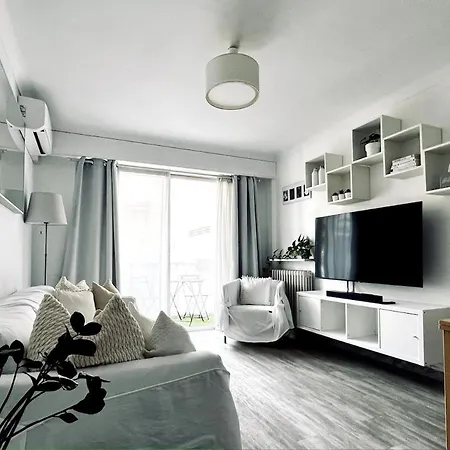 B001 Contemporain Au Coeur De Cannes